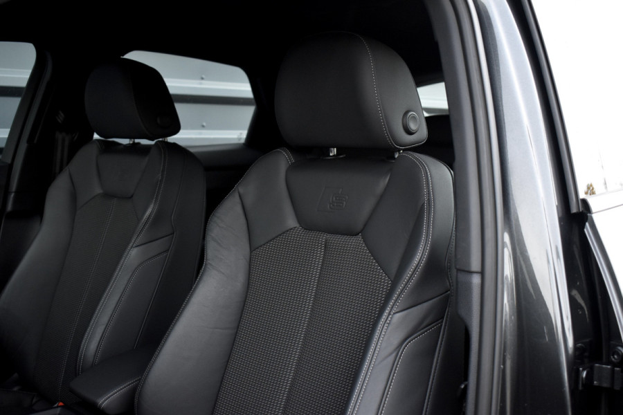 Audi Q3 Sportback 35 TFSI S Line | ACC | 20'' Wielen | Trekhaak wegkl. | Stoelverwarming | Camera | Dodehoek |