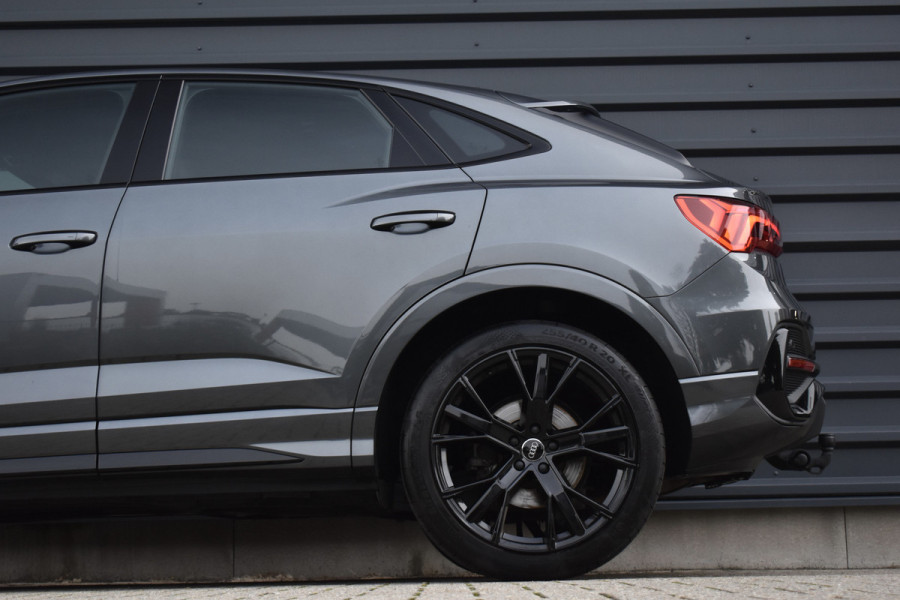 Audi Q3 Sportback 35 TFSI S Line | ACC | 20'' Wielen | Trekhaak wegkl. | Stoelverwarming | Camera | Dodehoek |