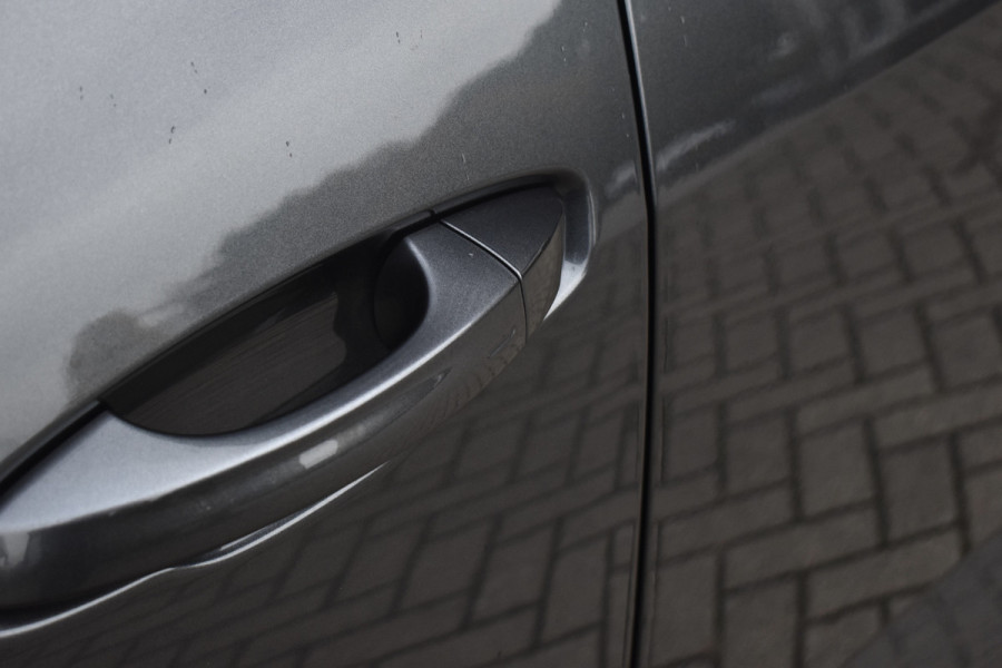 Audi Q3 Sportback 35 TFSI S Line | ACC | 20'' Wielen | Trekhaak wegkl. | Stoelverwarming | Camera | Dodehoek |