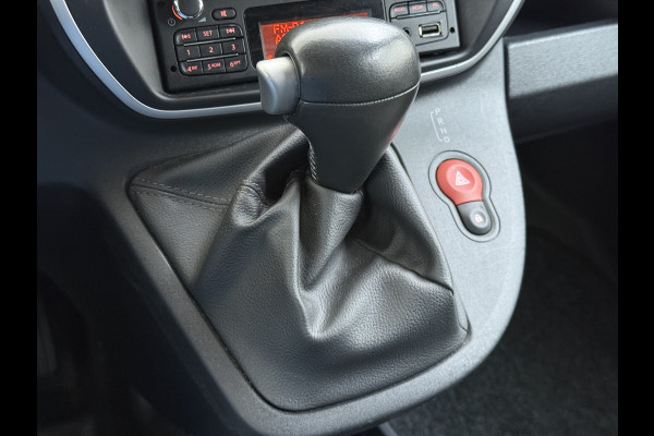 Renault Kangoo Z.E. Maxi Huur Accu Trekhaak Airco Bluetooth Cruise Control SOH 75% Schuifdeur Achterdeuren Tussenwand
