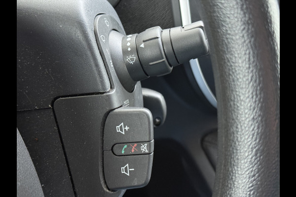 Renault Kangoo Z.E. Maxi Huur Accu Trekhaak Airco Bluetooth Cruise Control SOH 75% Schuifdeur Achterdeuren Tussenwand