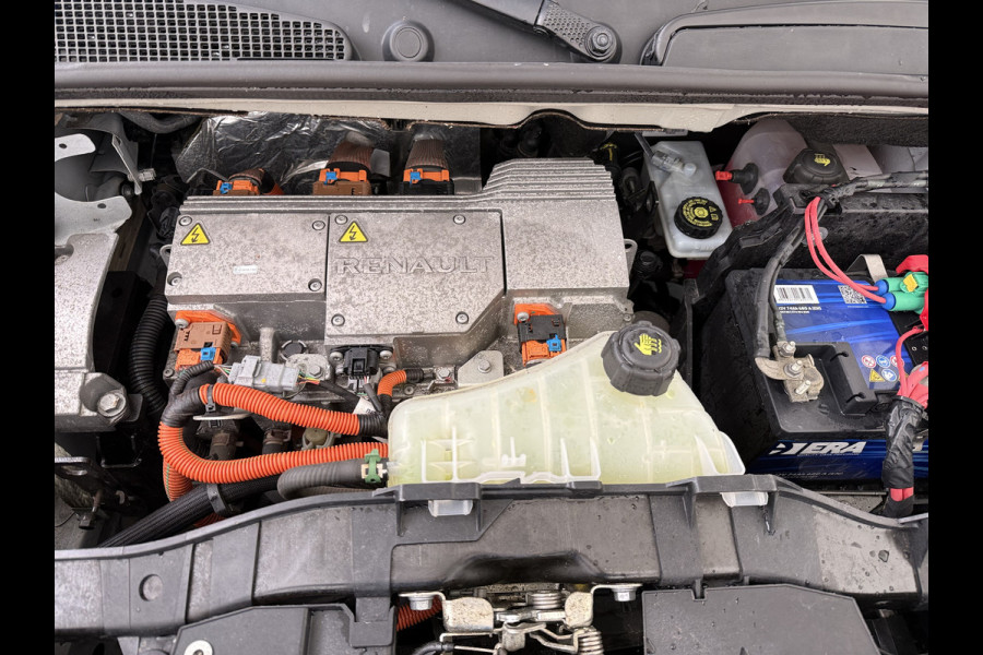Renault Kangoo Z.E. Maxi Huur Accu Trekhaak Airco Bluetooth Cruise Control SOH 75% Schuifdeur Achterdeuren Tussenwand