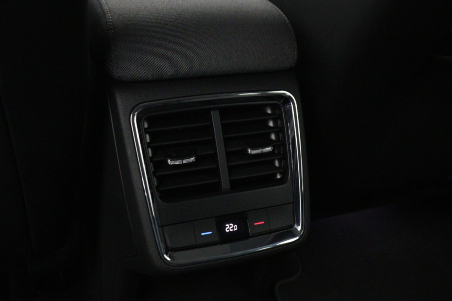 Škoda ENYAQ iV 80 Business 204 PK Edition, SOH 96 %, Winterpakket, Adap. Cruise Control, Carplay, Head-Up