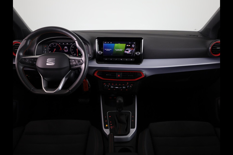 Seat Arona 1.0 TSI FR Business Intense 110pk | Airco automatisch | Apple Carplay/Android Auto | Cruise control adaptief | Full-LED koplampen | Navigatiesysteem | Rijstrooksensor met correctie | Voorstoelen verwarmd | Lichtmetalen velgen 18",