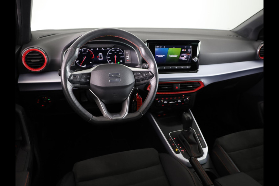 Seat Arona 1.0 TSI FR Business Intense 110pk | Airco automatisch | Apple Carplay/Android Auto | Cruise control adaptief | Full-LED koplampen | Navigatiesysteem | Rijstrooksensor met correctie | Voorstoelen verwarmd | Lichtmetalen velgen 18",
