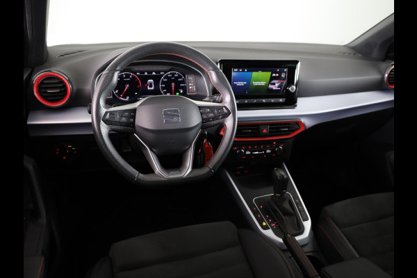 Seat Arona 1.0 TSI FR Business Intense 110pk | Airco automatisch | Apple Carplay/Android Auto | Cruise control adaptief | Full-LED koplampen | Navigatiesysteem | Rijstrooksensor met correctie | Voorstoelen verwarmd | Lichtmetalen velgen 18",