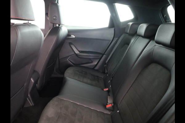 Seat Arona 1.0 TSI FR Business Intense 110pk | Airco automatisch | Apple Carplay/Android Auto | Cruise control adaptief | Full-LED koplampen | Navigatiesysteem | Rijstrooksensor met correctie | Voorstoelen verwarmd | Lichtmetalen velgen 18",