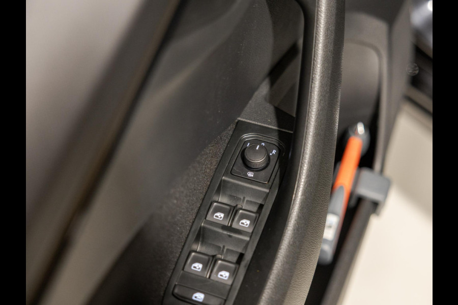 Škoda Kamiq 1.0 TSI Selection / 116pk / NAP / Trekhaak / Automatische klimaatregeling /