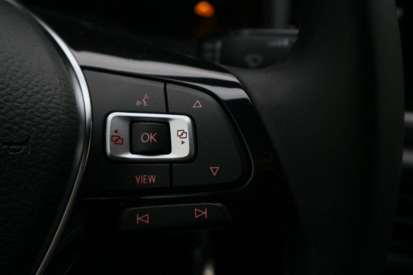 Volkswagen Polo 1.0 TSI Comfortline Virtual Cockpit, Camera, ACC, Apple Carplay, DAB, 15"