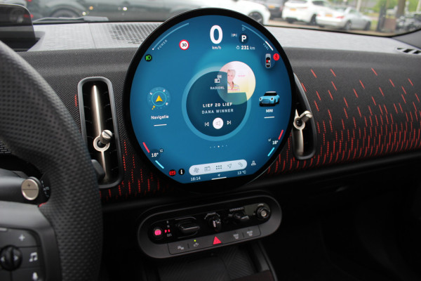 MINI Countryman E John Cooper Works XL 66.5 kWh / SOH 99,9% / Trekhaak / Panoramadak / 360Camera / Head-up / Harman Kardon / 20'' / Leder / Sfeerverlichting / LED / CarPlay / Dodehoek / DAB / ACC