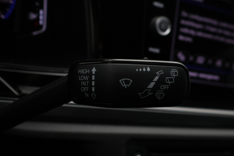 Volkswagen Polo 1.0 TSI Comfortline Virtual Cockpit, Camera, ACC, Apple Carplay, DAB, 15"
