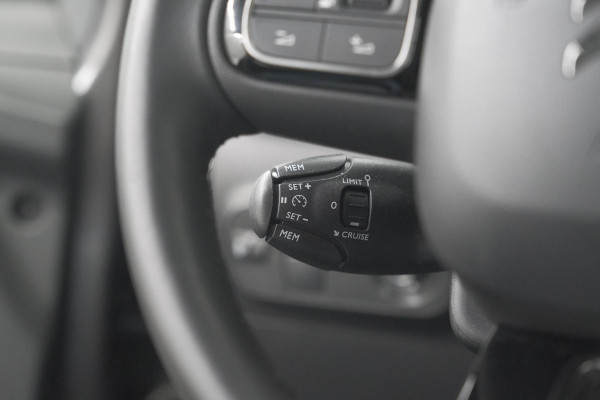 Citroën C3 PureTech 82 Max | Trekhaak | Keyless | Camera | Parkeersensoren | Navigatie | Stoelverwarming