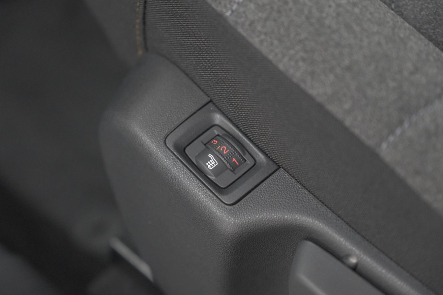 Citroën C3 PureTech 82 Max | Trekhaak | Keyless | Camera | Parkeersensoren | Navigatie | Stoelverwarming