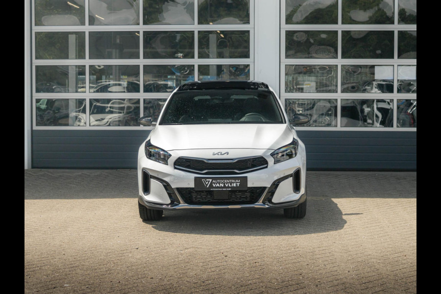 Kia Xceed 1.5 T-GDi GT-PlusLine | Automaat | Schuif/kanteldak | Adaptief | Elektrische stoelen| Stoel/stuurverwarming | Carplay | Cruise | Camera