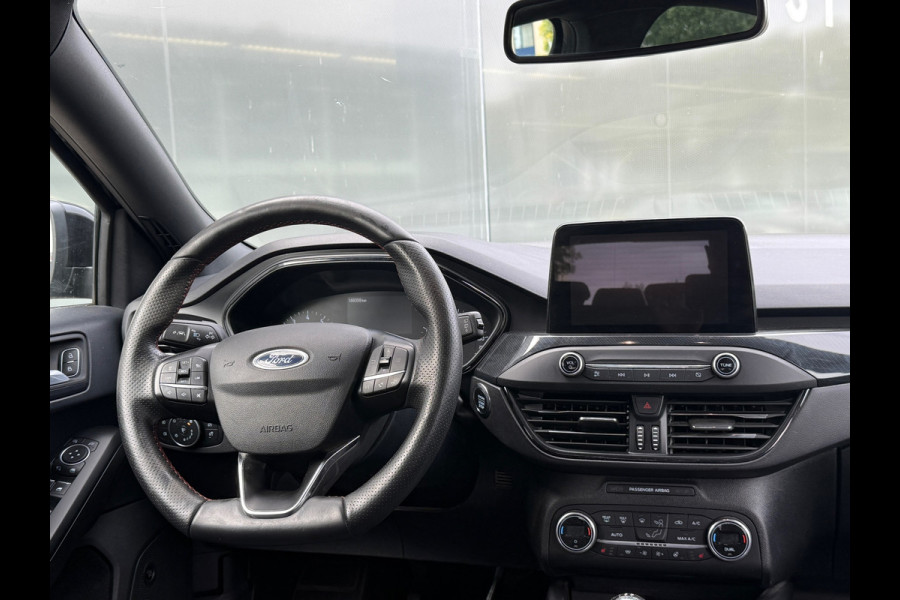 Ford Focus 1.0 EcoBoost Hybrid ST Line B&O Carplay Dodehoek WINTERPACK