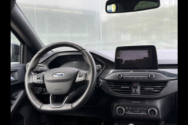 Ford Focus 1.0 EcoBoost Hybrid ST Line B&O Carplay Dodehoek WINTERPACK