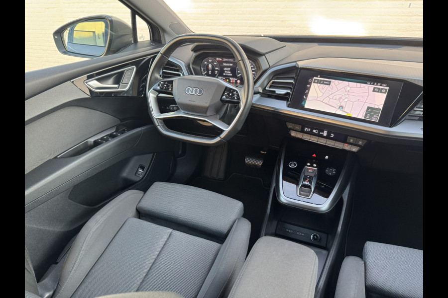 Audi Q4 e-tron 40 Launch edition Advanced 77 kWh SOH 87% Navi Carplay Camera Stoelverw. PDC V+A Electr. Achterklep