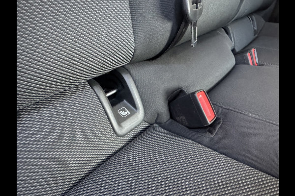 Audi Q4 e-tron 40 Launch edition Advanced 77 kWh SOH 87% Navi Carplay Camera Stoelverw. PDC V+A Electr. Achterklep