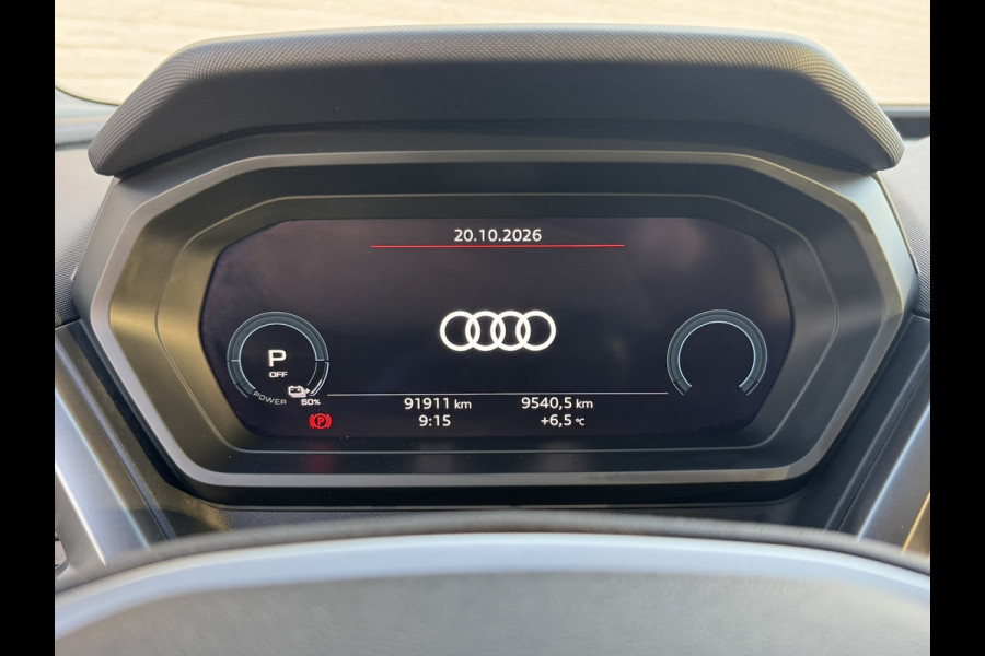 Audi Q4 e-tron 40 Launch edition Advanced 77 kWh SOH 87% Navi Carplay Camera Stoelverw. PDC V+A Electr. Achterklep