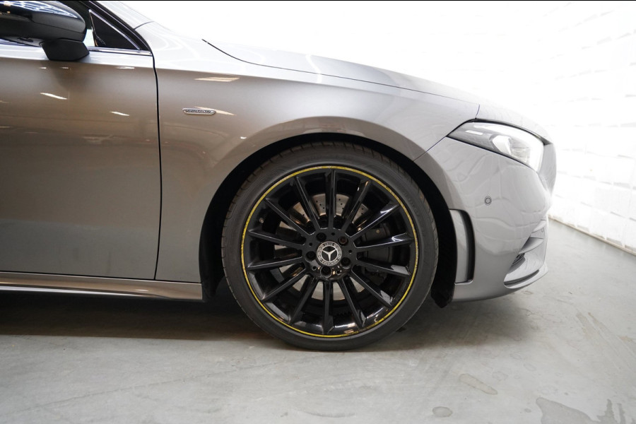 Mercedes-Benz A-Klasse 250 AMG EDITION ONE PANO SFEER HUD