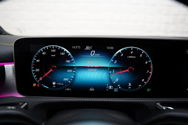 Mercedes-Benz A-Klasse 250 AMG EDITION ONE PANO SFEER HUD
