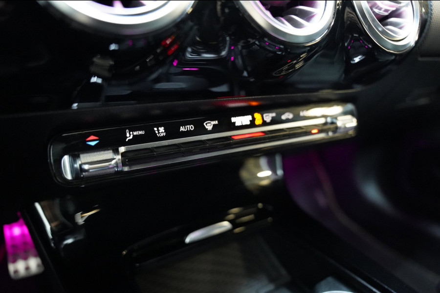 Mercedes-Benz A-Klasse 250 AMG EDITION ONE PANO SFEER HUD
