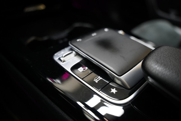 Mercedes-Benz A-Klasse 250 AMG EDITION ONE PANO SFEER HUD