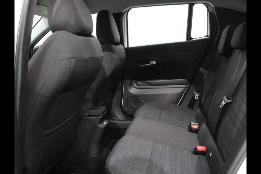 Jeep Avenger Longitude 54 kWh Automaat SOH 96% Navigatie Apple Carplay/ Android Auto Parkeersensor achter Cruise Control Full LED Virtual Cockpit Climate Control