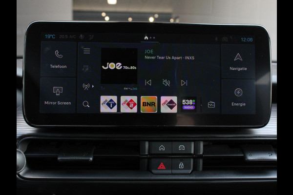 Jeep Avenger Longitude 54 kWh Automaat SOH 96% Navigatie Apple Carplay/ Android Auto Parkeersensor achter Cruise Control Full LED Virtual Cockpit Climate Control
