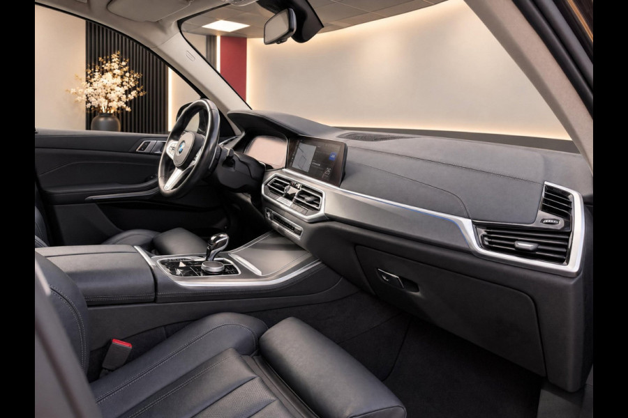 BMW X5 XDrive45e 394PK High Executive | X-Line | SOH 98% | Luchtvering | Memory
