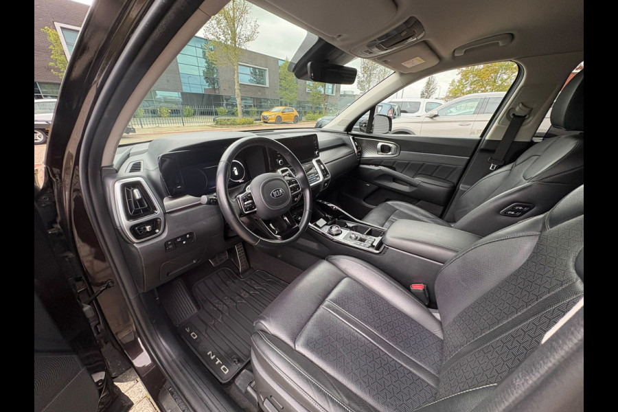 Kia Sorento 1.6 T-GDI Plug-in Hybrid 4WD BLACK-LINE! AUTOMAAT GARANTIE! ZEER COMPLEET