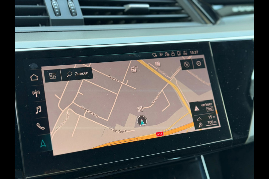 Audi e-tron E-tron 55 quattro advanced 95 kWh 100% SoH! (DEALER ONDERHOUDEN, NAVI, NL-AUTO, 360 CAMERA, TREKHAAK, ETC!)