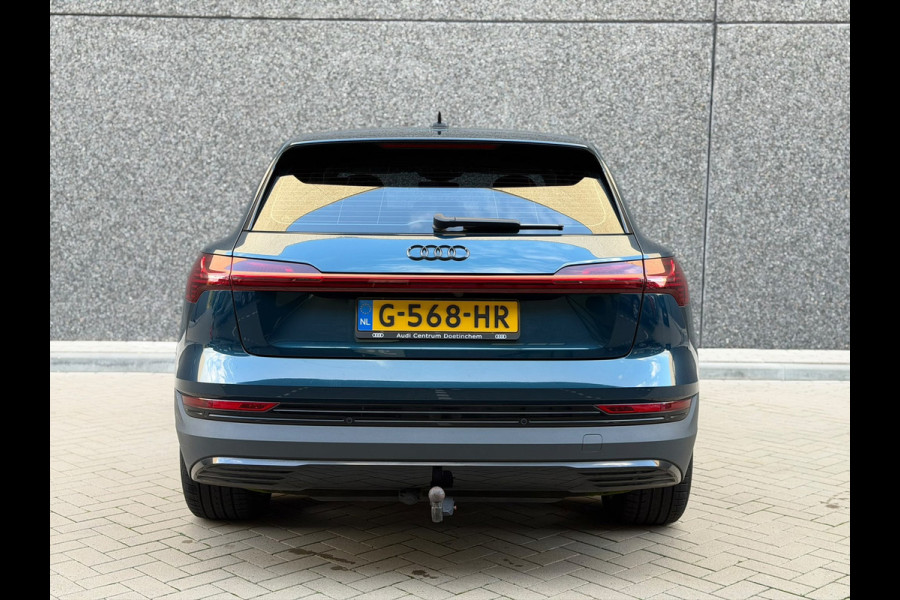 Audi e-tron E-tron 55 quattro advanced 95 kWh 100% SoH! (DEALER ONDERHOUDEN, NAVI, NL-AUTO, 360 CAMERA, TREKHAAK, ETC!)