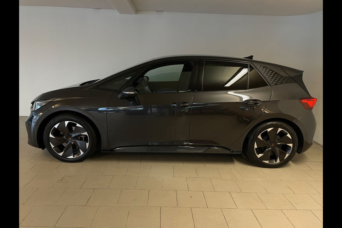 CUPRA Born Adrenaline One 62 kWh AUTOMAAT AIRCO NAVI CRUISE BLUETOOTH APPLE CARPLAY NIEUWSTAAT