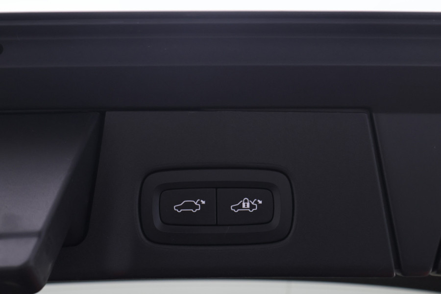 Volvo V90 2.0 T4 Inscription Leer, Apple Carplay, Keyless, ACC, Dodehoeksensor, Camera