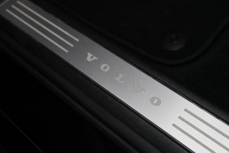 Volvo V90 2.0 T4 Inscription Leer, Apple Carplay, Keyless, ACC, Dodehoeksensor, Camera