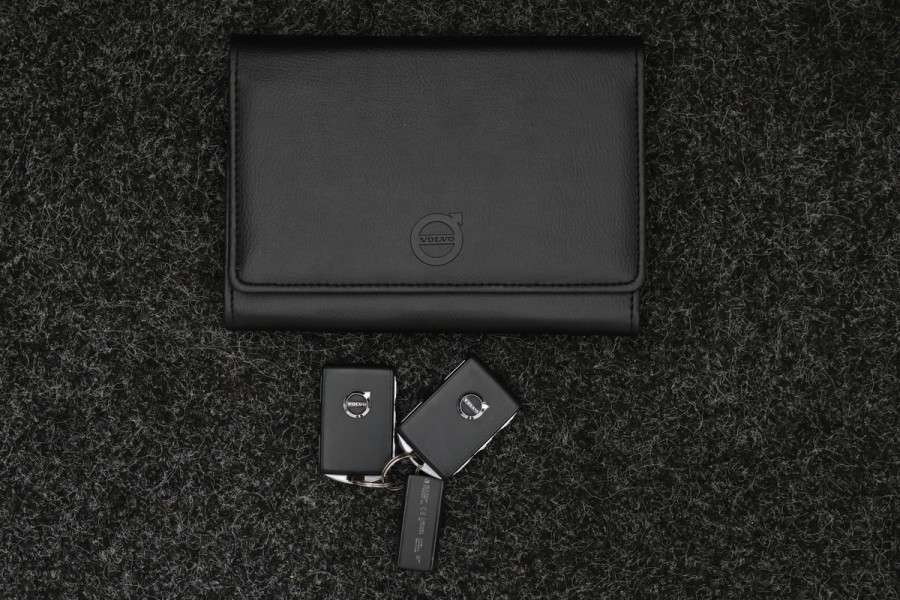 Volvo V90 2.0 T4 Inscription Leer, Apple Carplay, Keyless, ACC, Dodehoeksensor, Camera