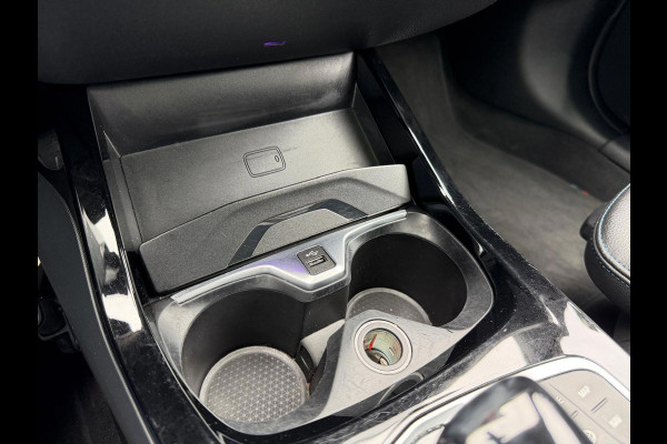 BMW 1-serie 116i Executive Edition M-Pakket Vol | Panorama | Parksensor | Keyless | Elektrische Achterklep | LED | Leder |
