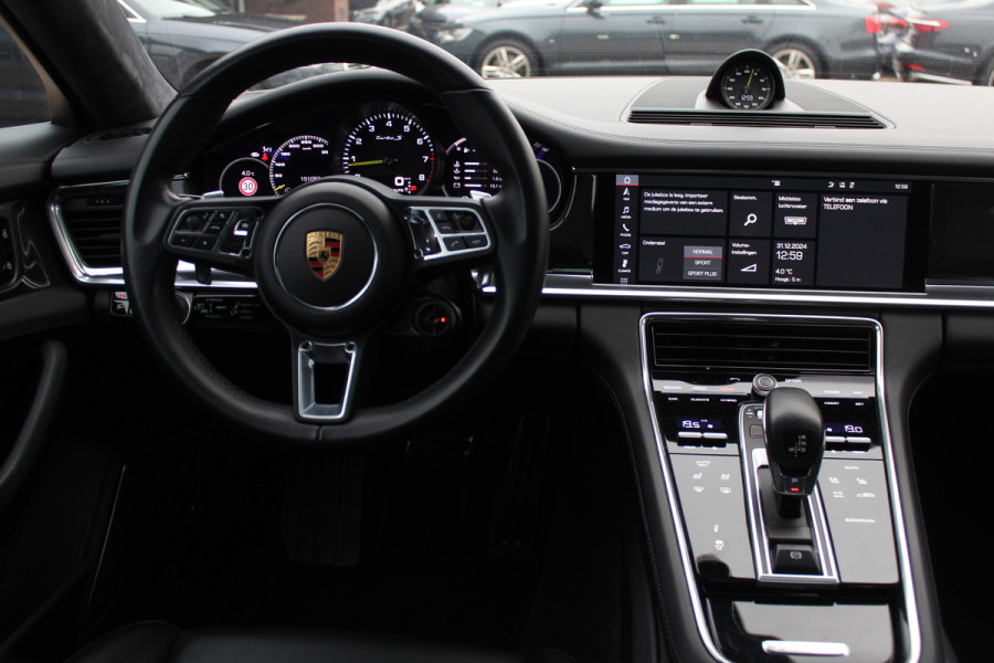 Porsche Panamera 4.0 Turbo S E-Hybrid / Panoramadak / 360Camera / Achterasbesturing / Nachtzicht / Softclose / 21'' / Sportuitlaat / Matrix LED / Carbon intr. / Bose / Sportdesign / Volleder / Dodehoek / DAB / ACC