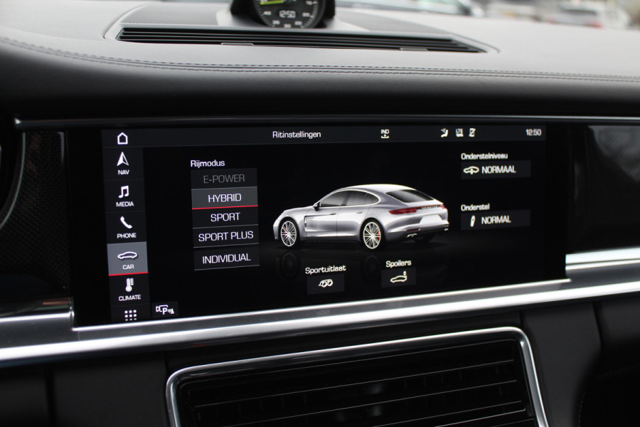 Porsche Panamera 4.0 Turbo S E-Hybrid / Panoramadak / 360Camera / Achterasbesturing / Nachtzicht / Softclose / 21'' / Sportuitlaat / Matrix LED / Carbon intr. / Bose / Sportdesign / Volleder / Dodehoek / DAB / ACC