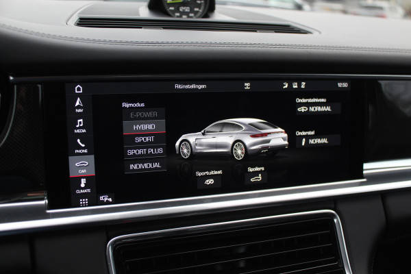 Porsche Panamera 4.0 Turbo S E-Hybrid / Panoramadak / 360Camera / Achterasbesturing / Nachtzicht / Softclose / 21'' / Sportuitlaat / Matrix LED / Carbon intr. / Bose / Sportdesign / Volleder / Dodehoek / DAB / ACC