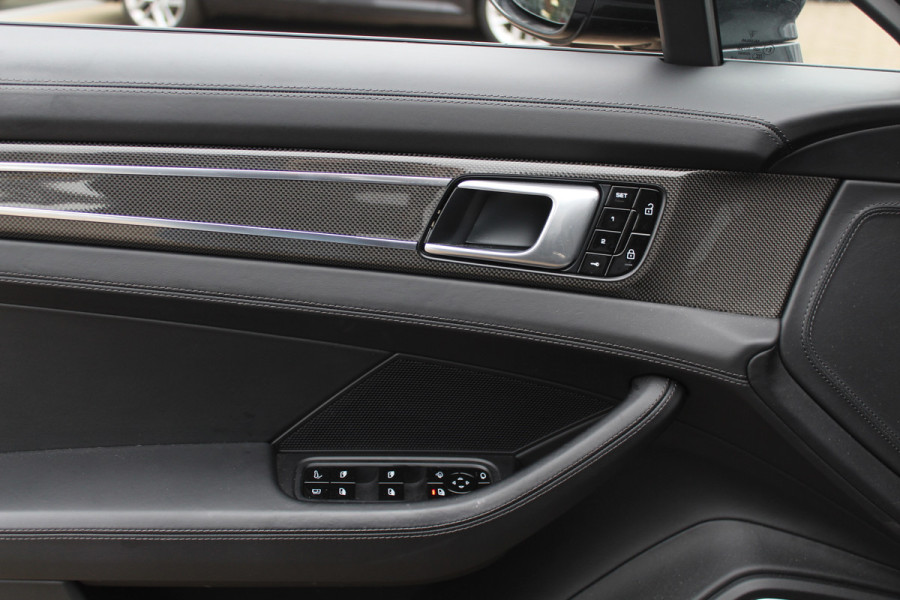 Porsche Panamera 4.0 Turbo S E-Hybrid / Panoramadak / 360Camera / Achterasbesturing / Nachtzicht / Softclose / 21'' / Sportuitlaat / Matrix LED / Carbon intr. / Bose / Sportdesign / Volleder / Dodehoek / DAB / ACC