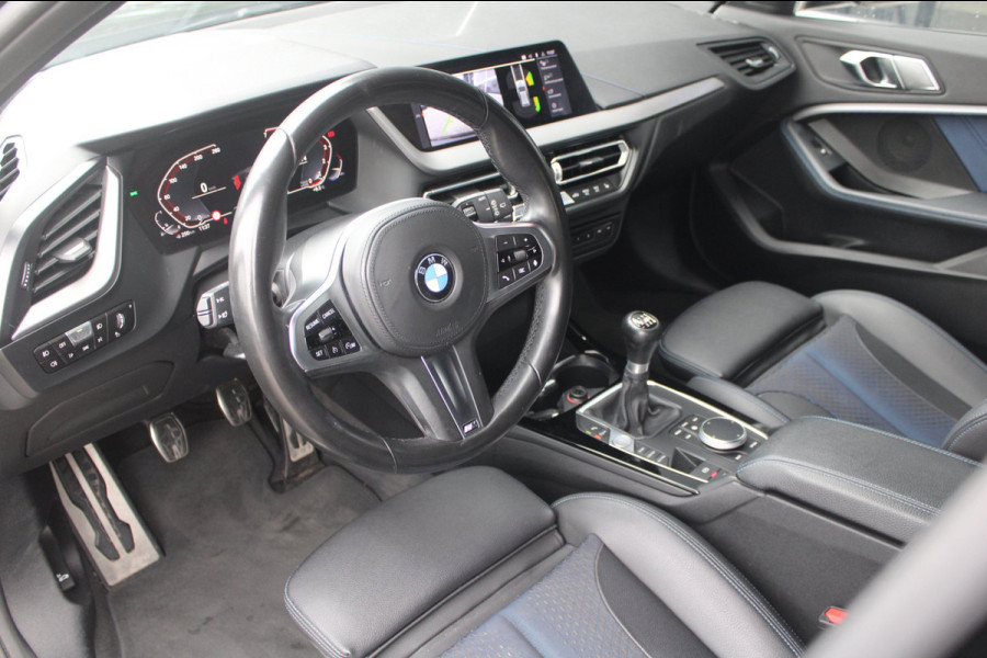 BMW 1-serie 118i M-Sport Shadow Org. NL | Camera | Sfeer | Dealer onderhouden