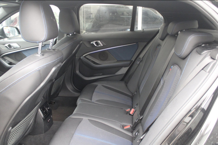 BMW 1-serie 118i M-Sport Shadow Org. NL | Camera | Sfeer | Dealer onderhouden