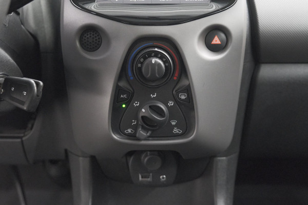 Peugeot 108 1.0 e-VTi Active | Camera | Apple Carplay | Airco | Allseason banden | 5 Deurs