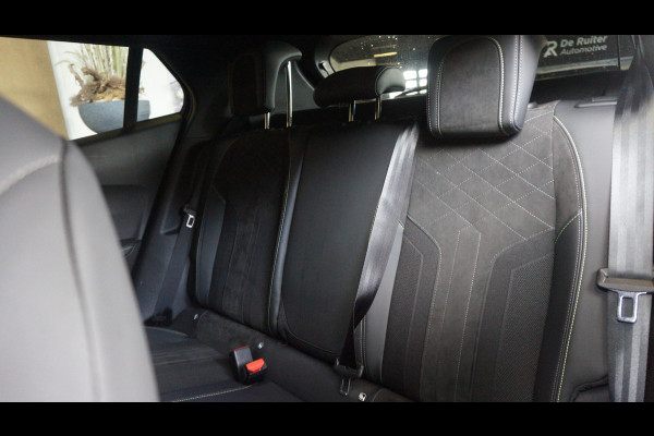 Peugeot 2008 1.2 PureTech GT Pack | BTW auto | Achteruitrij Camera | Groot Navi