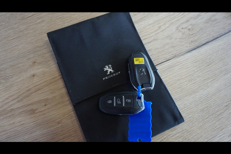 Peugeot 2008 1.2 PureTech GT Pack | BTW auto | Achteruitrij Camera | Groot Navi