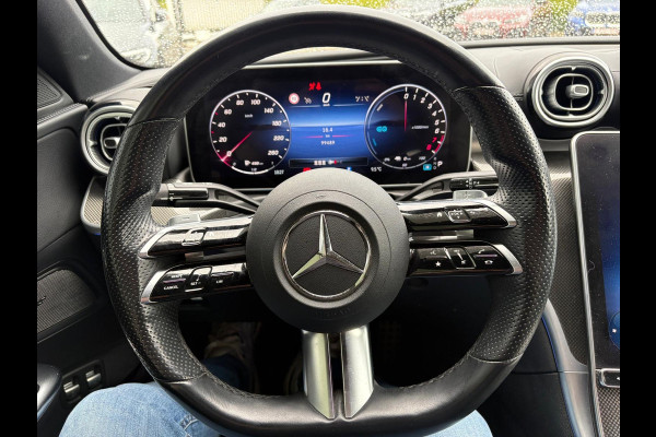 Mercedes-Benz C-Klasse 300 e Business Line Limited AMG | Panoramadak | Stoelverwarming | 360 Camera | Memory Seats | Dodehoekdetectie | Keyless | Ambiance Verlichting | Cruise Control | Navigatie | Leer