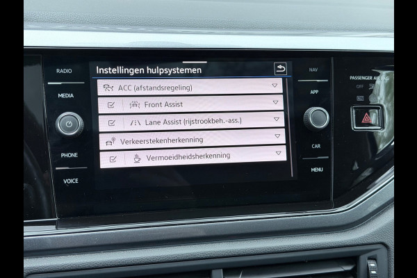 Volkswagen Taigo 1.0 TSI Style Pano/AppleCarPlay/Stoelverwarming