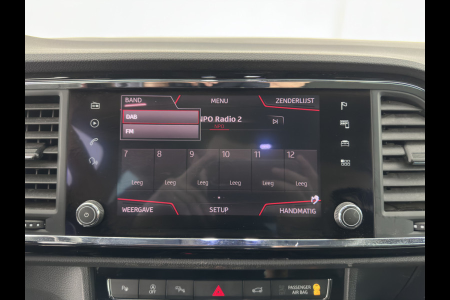 Seat Ateca 1.5 TSI FR Business Intense (INCL.BTW) *LEATHER-MICROFIBRE | FULL-LED | DIGI-COCKPIT | BEATS-AUDIO | TOP-VIEW | KEYLESS | CARPLAY | NAVI-FULLMAP | DAB+ | SPORT-SEATS | PRIVACY-GLASS | ECC | PDC | CRUISE | 19''ALU | TOWB
